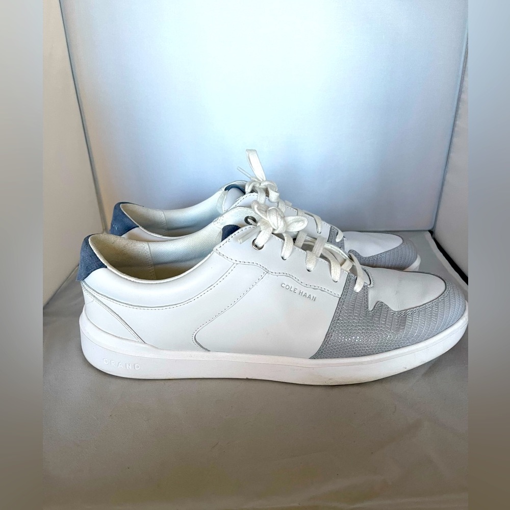 Women’s Cole Haan Grand white with grey and blue tennis sneakers Size 10